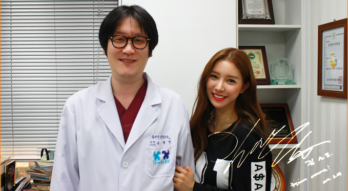 ジュエリー美容外科とタレントのキム・ソウンさん